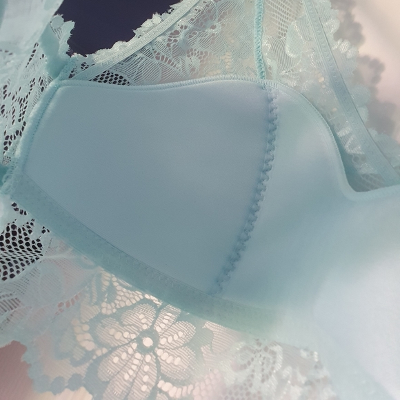 BNWT Two Pack of Lace Blue/Turquoise/Aqua/Navy Bralettes from Pep & Co - Picture 3 of 13